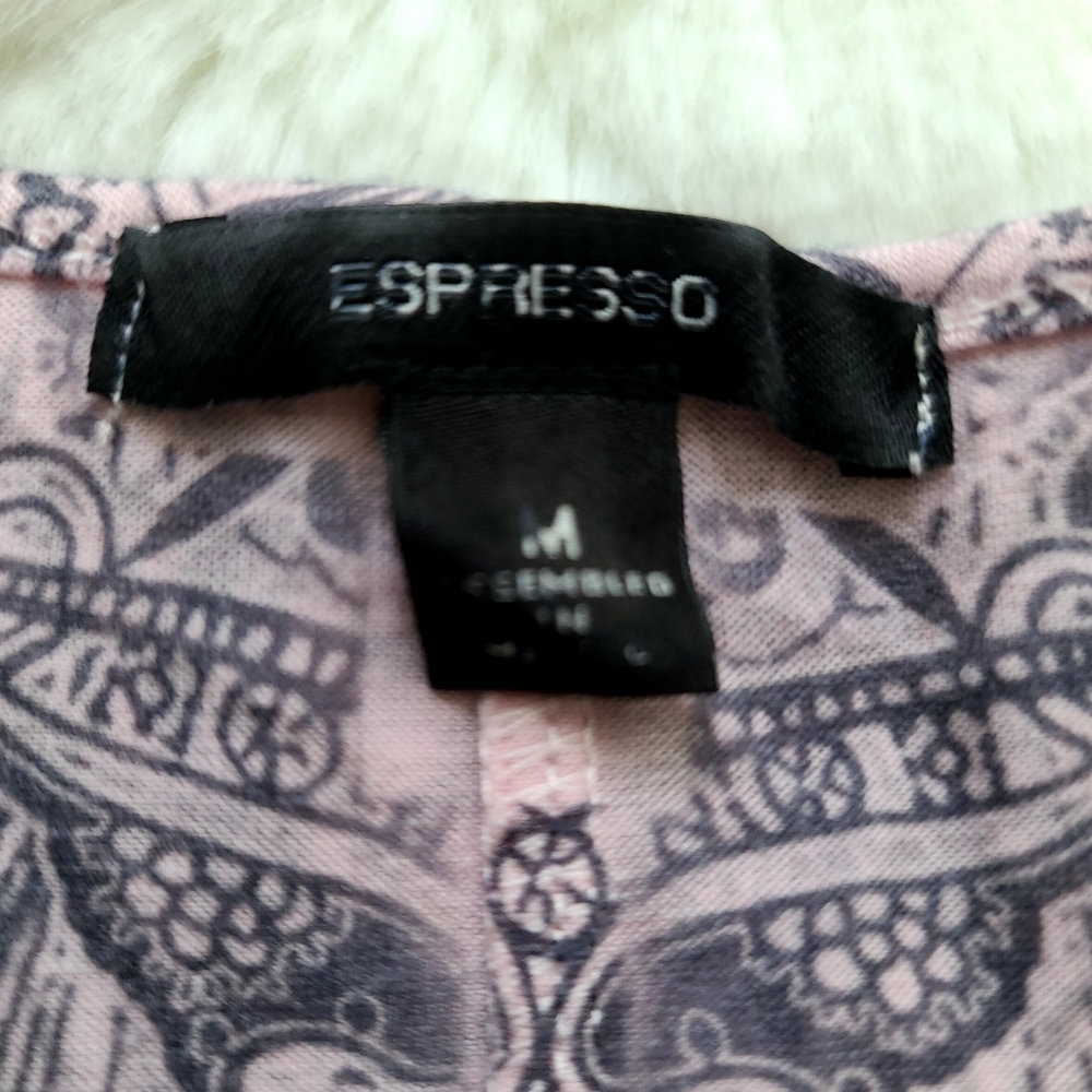 Espresso butterfly sheer sleeve blouse, gathered side, pink with gray design, md - Picture 6 of 8